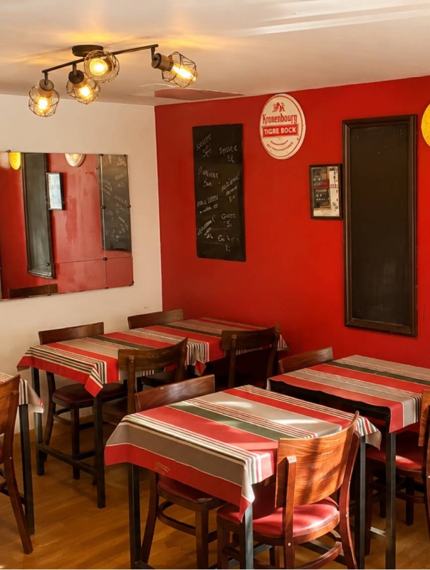Le restaurant - Le P’tit Bistro De Maïté - restaurant CAUSSADE - Restaurant en Tarn et Garonne - Restaurant Tarn et Garonne - Restaurant Tarn et Garonne 82 - restaurant CAUSSADE